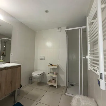 2bedrooms,